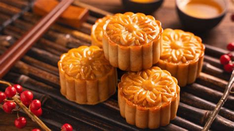 mid autumn mooncakes 2021.